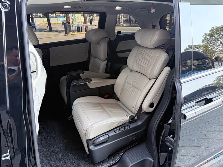 Honda Elysion 2024 2024款 2.0L e:HEV 豪华版