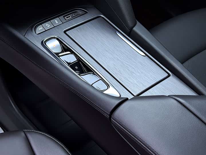 Buick Enclave 2022 2022款 652T 四驱尊贵型 7座