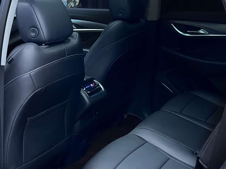 Buick Enclave 2022 2022款 652T 四驱尊贵型 7座