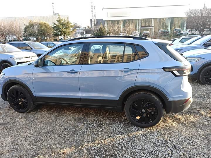 Volkswagen Tharu 2025 2025款 新锐 300TSI 锐享版