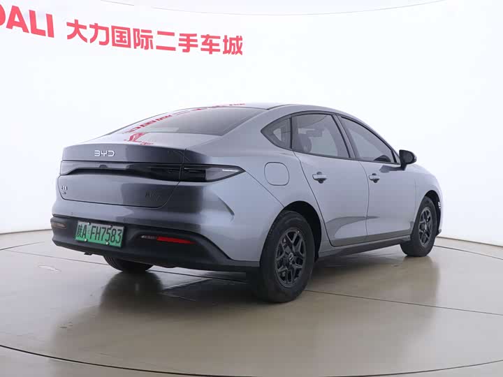 BYD Seal 05 DM-i Hybrid 2025 2025款 DM-i 智驾版 55KM豪华型