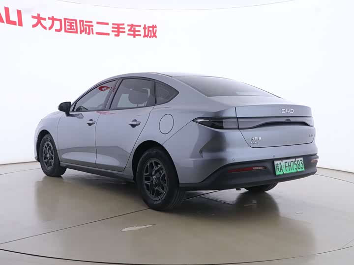 BYD Seal 05 DM-i Hybrid 2025 2025款 DM-i 智驾版 55KM豪华型