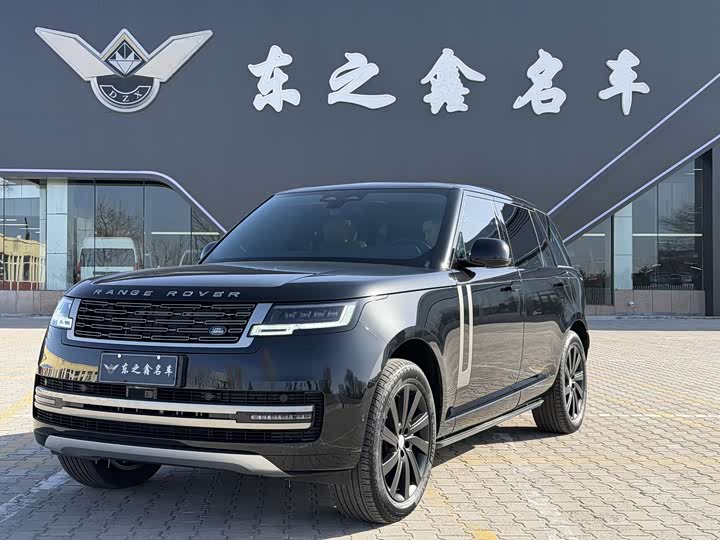 Land Rover Range Rover 2025 2025款 3.0 L6 400PS 盛世加长版
