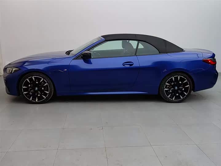 BMW 4 Series 2024 2024款 430i 敞篷M运动曜夜套装