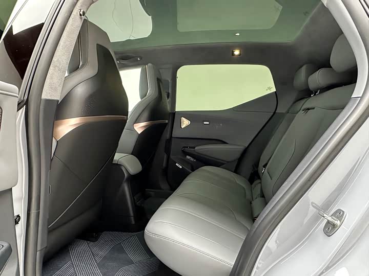 Zeekr X 2025 2025款 五座后驱版