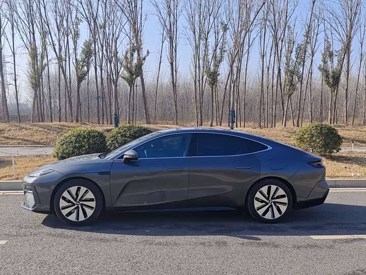 Geely Galaxy E8 2024 2024款 550km 后驱MAX