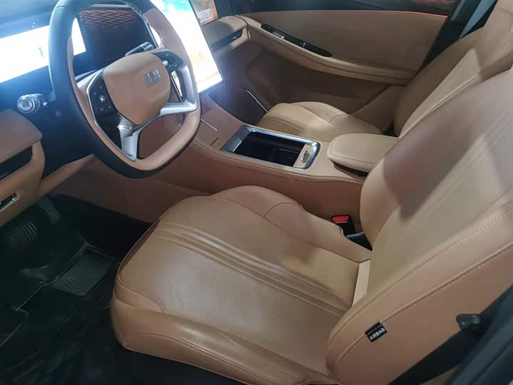 Geely Galaxy L7 2025 2025款 EM-i 115km 探索+版