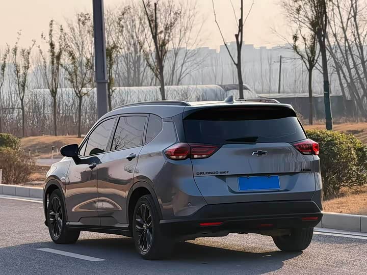 Chevrolet Orlando 2020 2020款 轻混 Redline 530T 自动纵享版（5+2款）