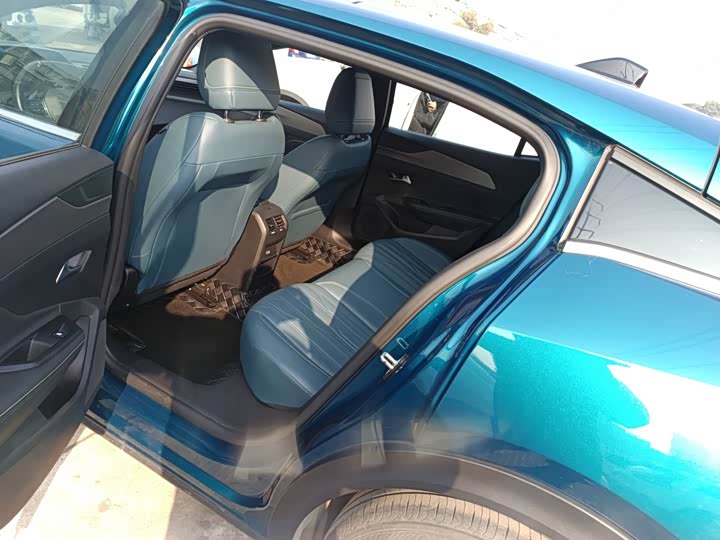 Peugeot 408X 2023 2023款 无界版