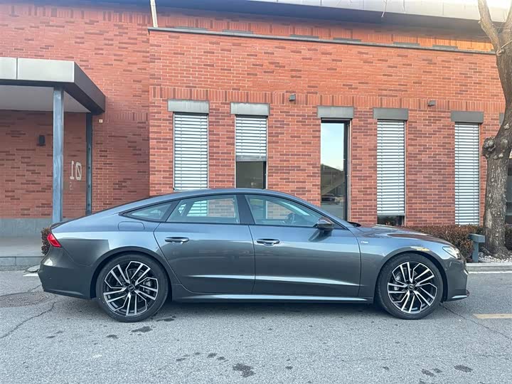 Audi A7 2025 2025款 45 TFSI 臻选型