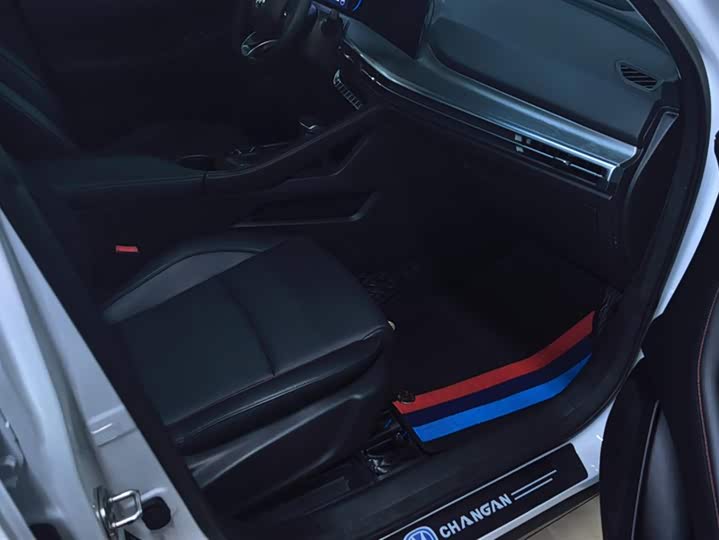 Changan CS35 Plus 2022 2022款 蓝鲸NE 1.4T DCT尊贵型