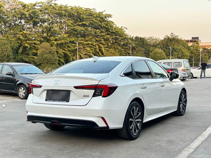 Honda Integra 2023 2023款 240TURBO CVT豪华版