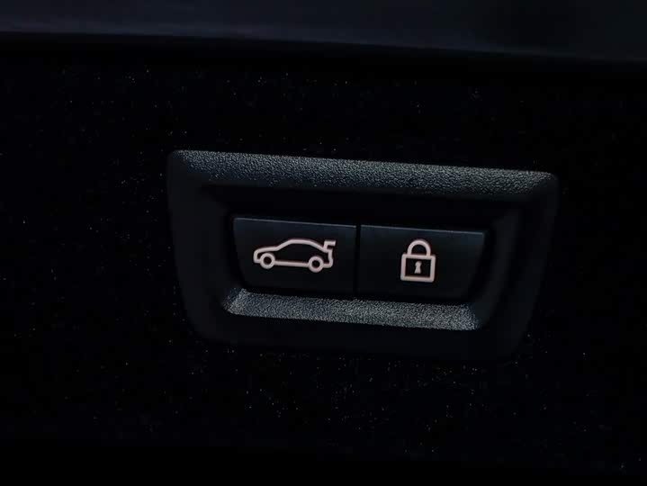 BMW 8 Series 2022 2022款 840i 四门轿跑车 M运动套装