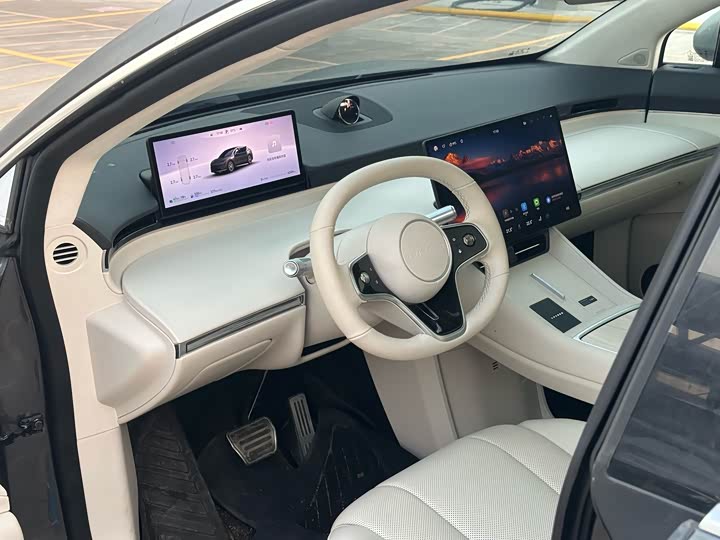 Luxeed R7 2025 2025款 增程 251km Pro