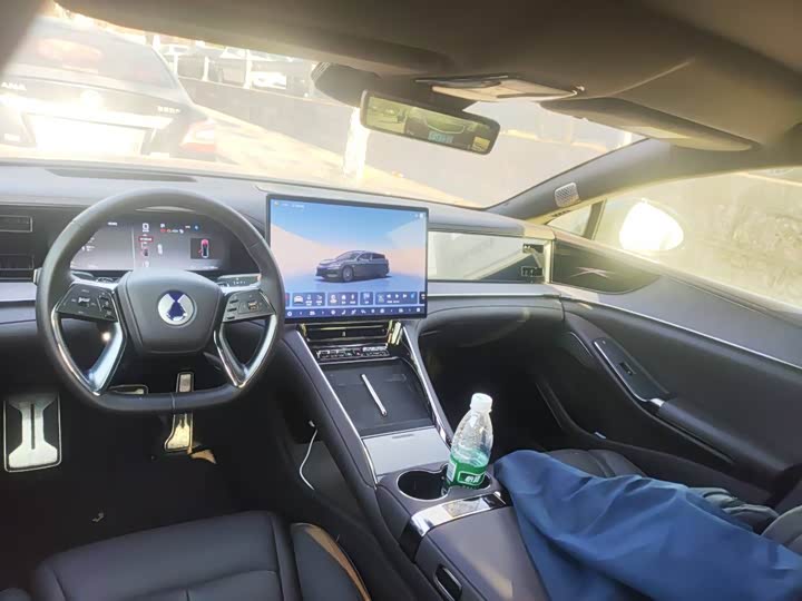 Denza Z9 2024 2024款 1100km 四驱Max版