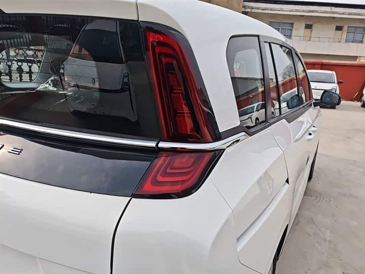 Bestune NAT 2022 2022款 舒享出行版 100kW 425km