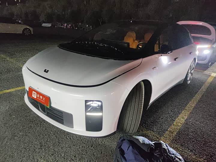 LiXiang i6 2025 2025款 四驱标准版