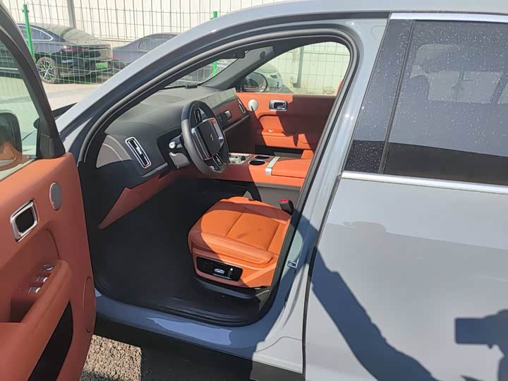 LiXiang L7 2025 2025款 Pro 智能焕新版