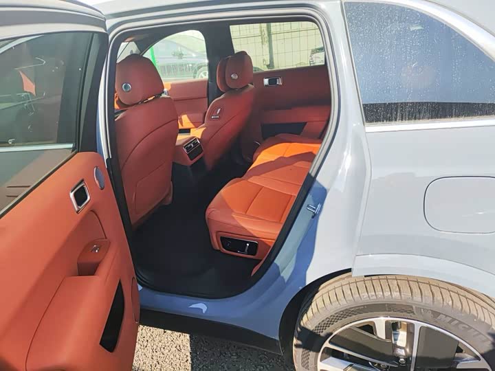 LiXiang L7 2025 2025款 Pro 智能焕新版