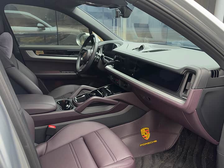 Porsche Cayenne 2025 2025款 Cayenne 3.0T 逐梦版