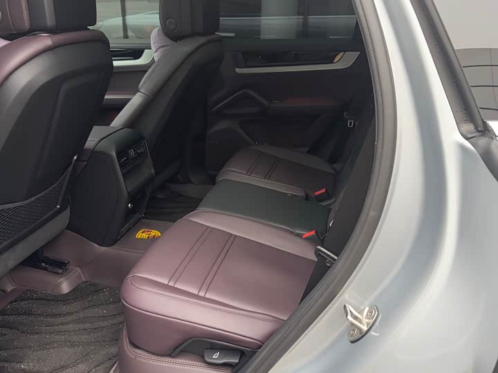 Porsche Cayenne 2025 2025款 Cayenne 3.0T 逐梦版