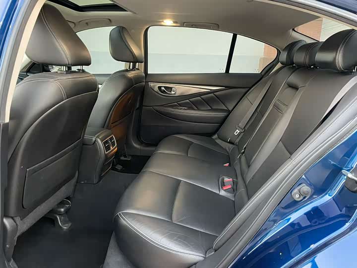 Infiniti Q50L 2022 2022款 2.0T 逸享版