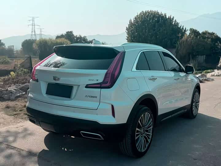 Cadillac XT4 2024 2024款 改款 28T 两驱尊贵型