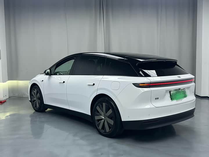 LiXiang i6 2025 2025款 两驱标准版