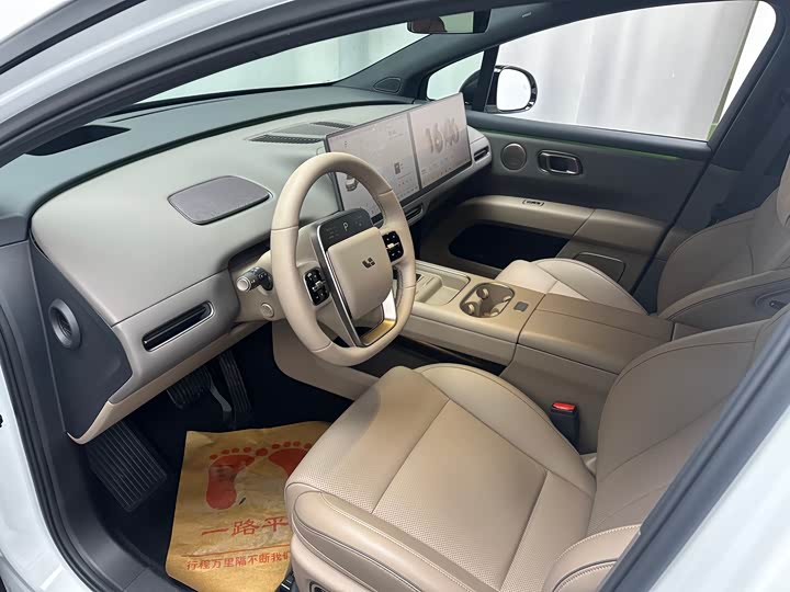 LiXiang i6 2025 2025款 两驱标准版