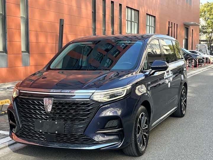 Roewe iMax 8 2022 2022款 400TGI 欢聚版