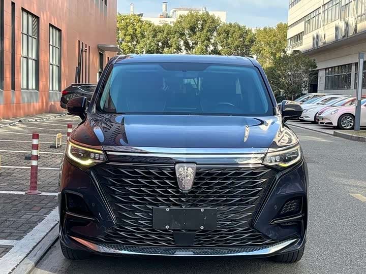 Roewe iMax 8 2022 2022款 400TGI 欢聚版