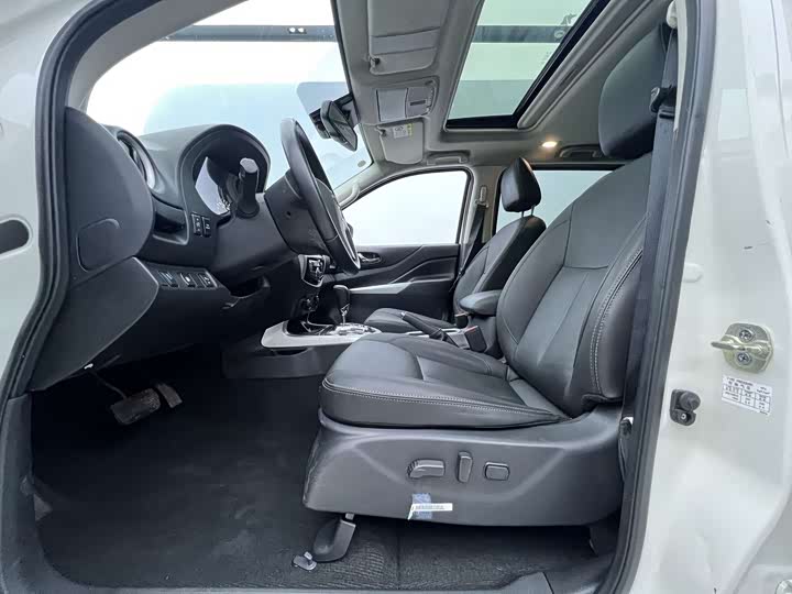 Nissan Terra 2020 2020款 2.5L XV 4WD 自动四驱旗舰版