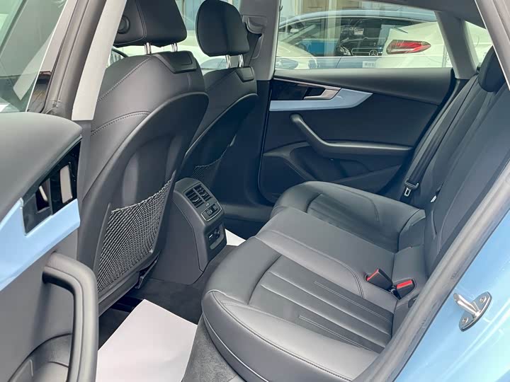 Audi A5 2024 2024款 Sportback 40 TFSI 时尚动感型