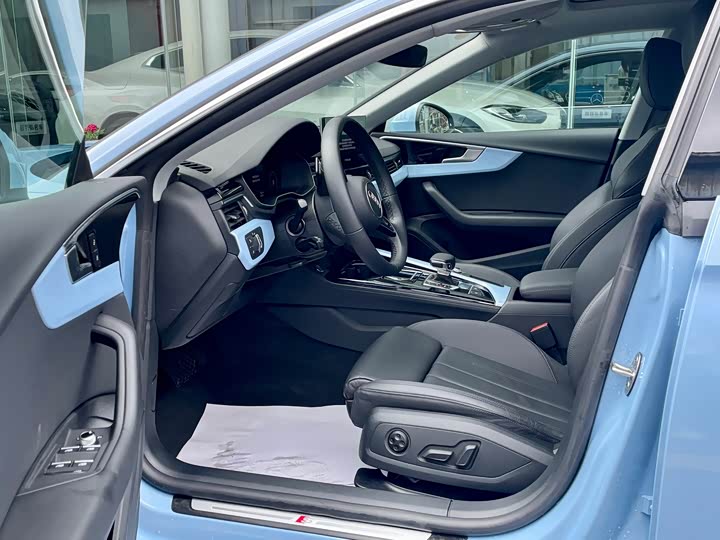 Audi A5 2024 2024款 Sportback 40 TFSI 时尚动感型