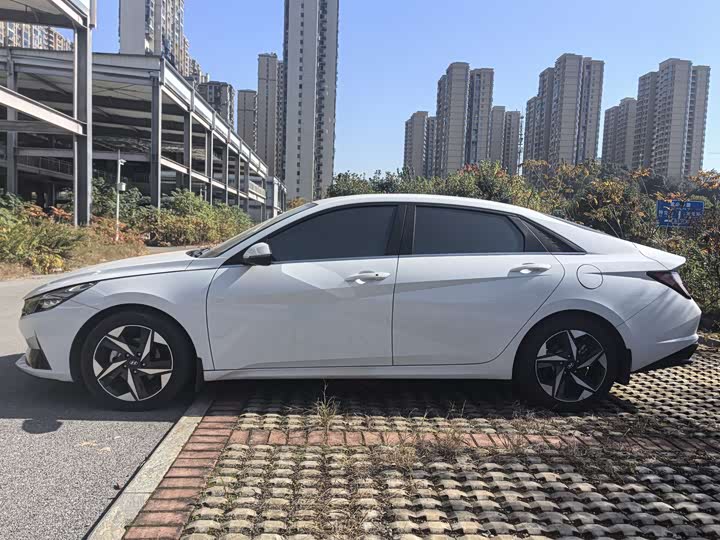 Hyundai Elantra N line 2023 2023款 1.5L CVT LUX尊贵版