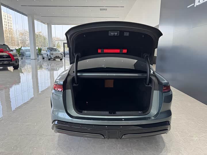 BYD Han L 2025 2025款 DM-p 四驱激光雷达旗舰型