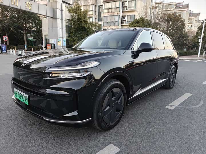 2025 Nio Onvo L90