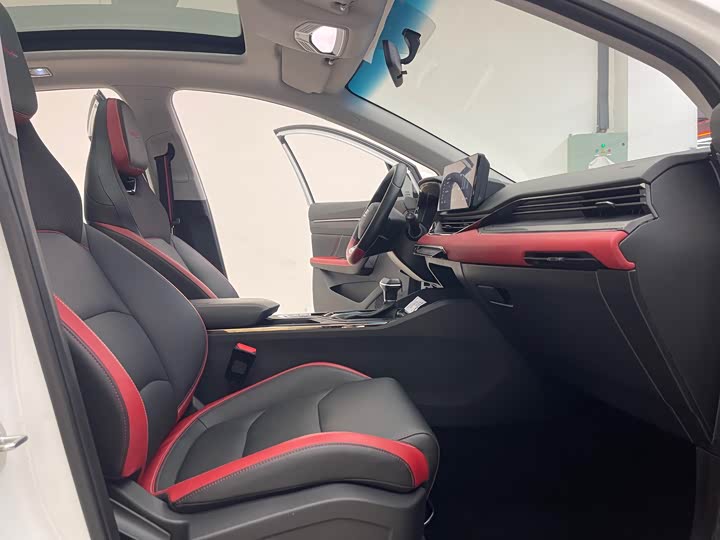 Geely Emgrand GS 2021 2021款 1.4T CVT尊贵型