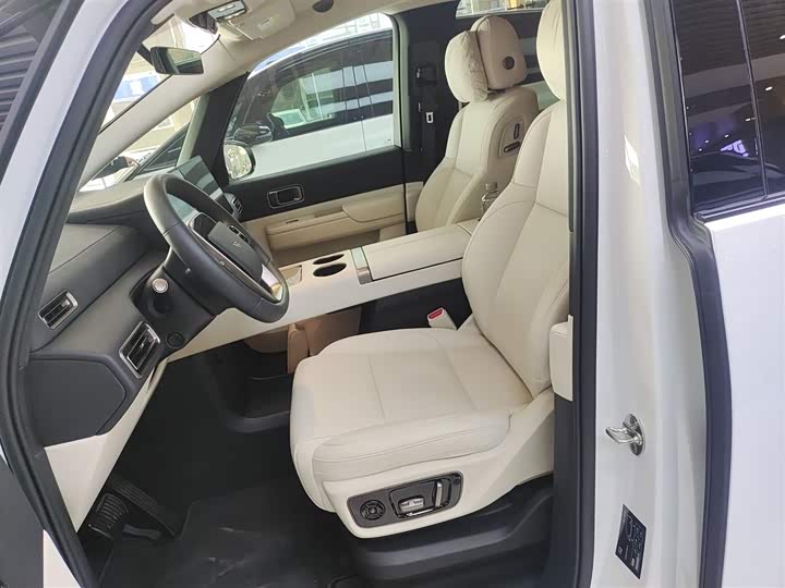 LiXiang Mega 2025 2025款 Ultra 智能焕新版