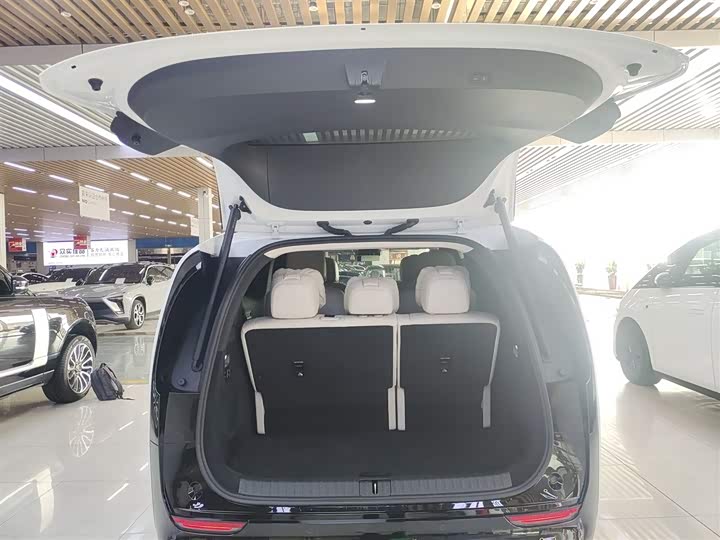 LiXiang Mega 2025 2025款 Ultra 智能焕新版