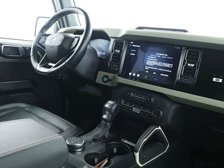 Ford Bronco 2024 2024款 2.3T 长滩大脚越野版