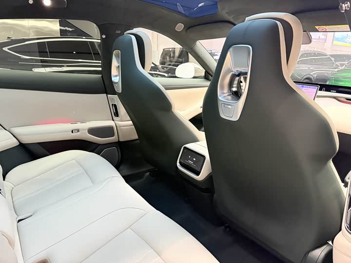 Xiaomi YU7 2025 2025款 超长续航高性能四驱Max版