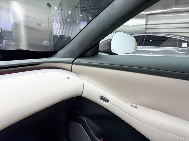 Xiaomi YU7 2025 2025款 超长续航高性能四驱Max版