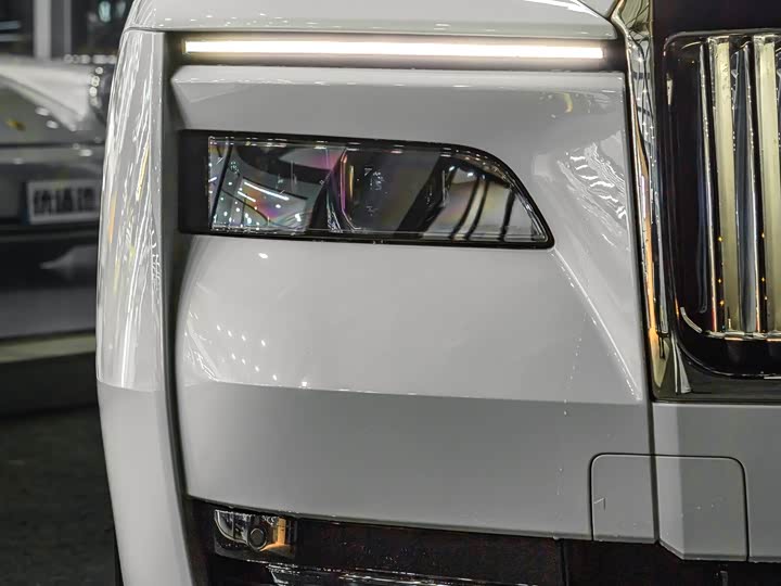 Rolls-Royce Spectre 2024 2024款 标准型