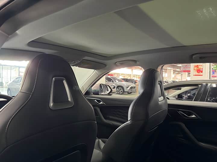 Roewe RX5 Hybrid 2023 2023款 eRX5 超混尊荣版