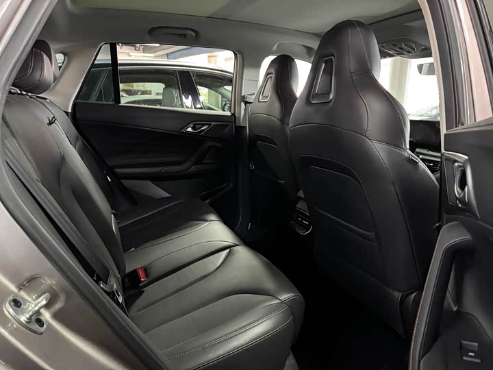 Roewe RX5 Hybrid 2023 2023款 eRX5 超混尊荣版