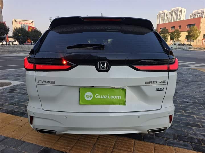 Honda Breeze 2025 2025款 240TURBO 两驱豪华版 5座