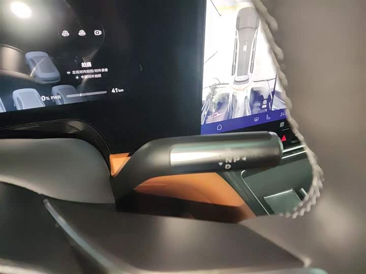 Aito M9 2025 2025款 增程 Ultra版 52kWh 6座版