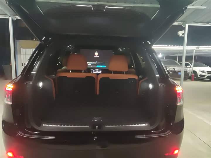 Aito M9 2025 2025款 增程 Ultra版 52kWh 6座版