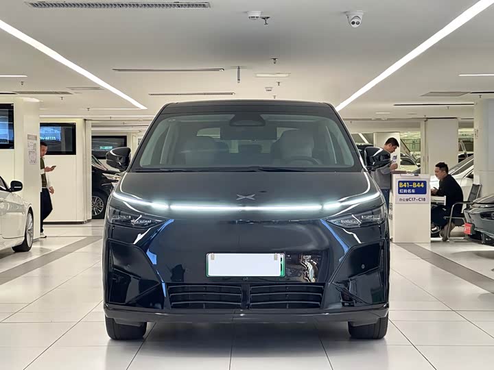 2026 XPeng X9